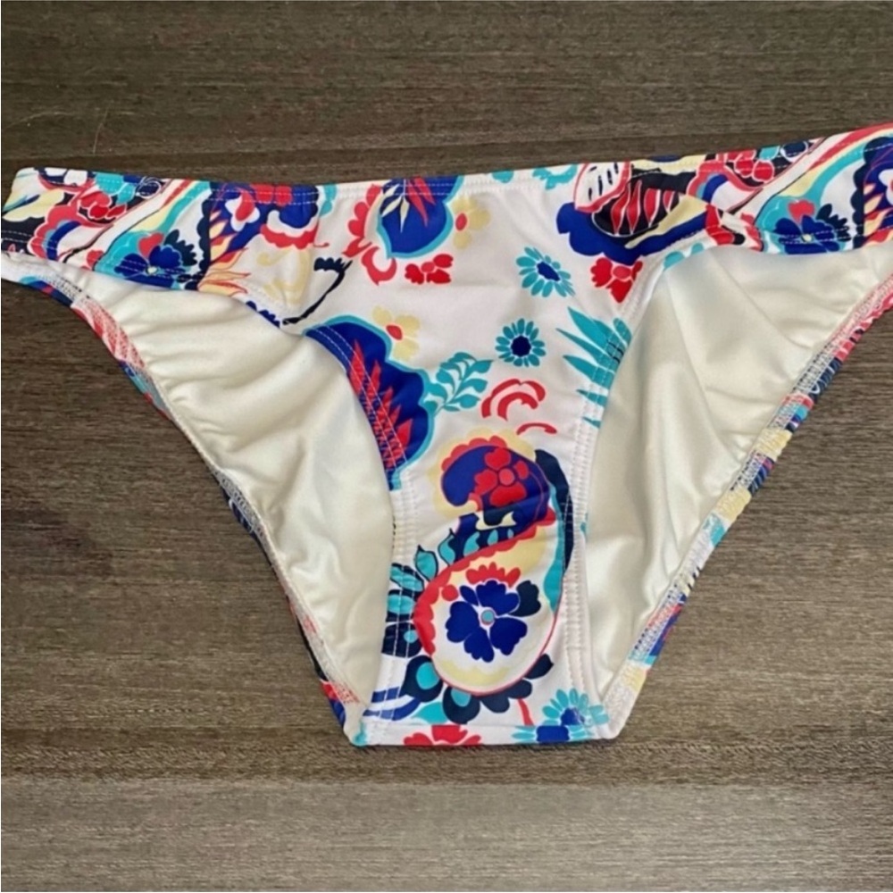 NWOT VENUS Classic Low-Rise Bottoms - Picture 6 of 12